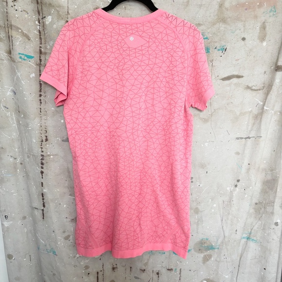 Lululemon Run: Swiftly Tech Short Sleeve Crew, Heathered Electric Coral - Picture 3 of 4